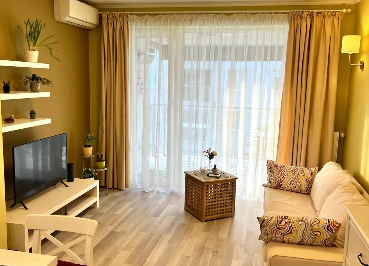 Blossom Nest - 1Br Apartment With Terrace And Underground Parking Bucharest Romania