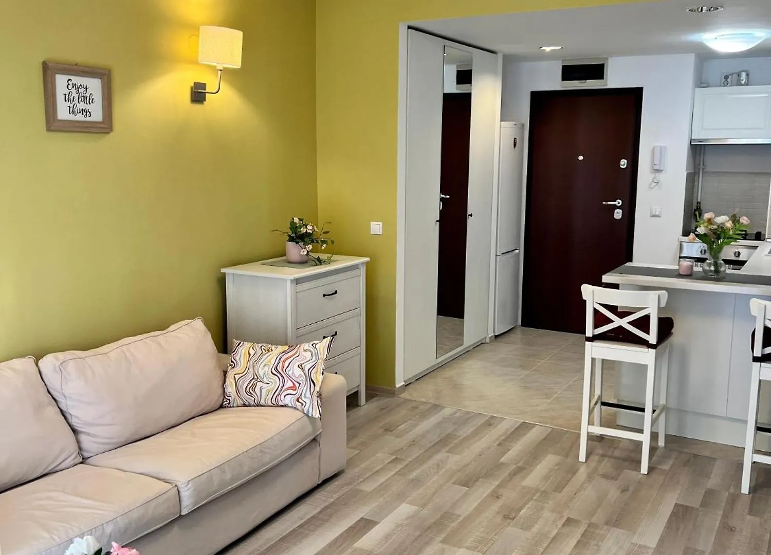 Blossom Nest - 1Br Apartment With Terrace And Underground Parking Bucharest