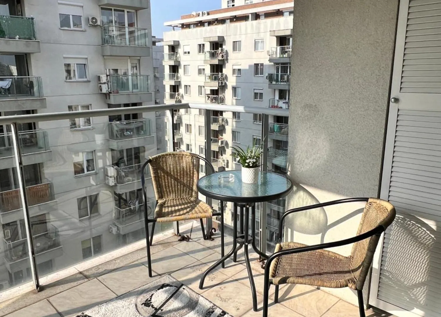 Blossom Nest - 1Br Apartment With Terrace And Underground Parking Bucharest