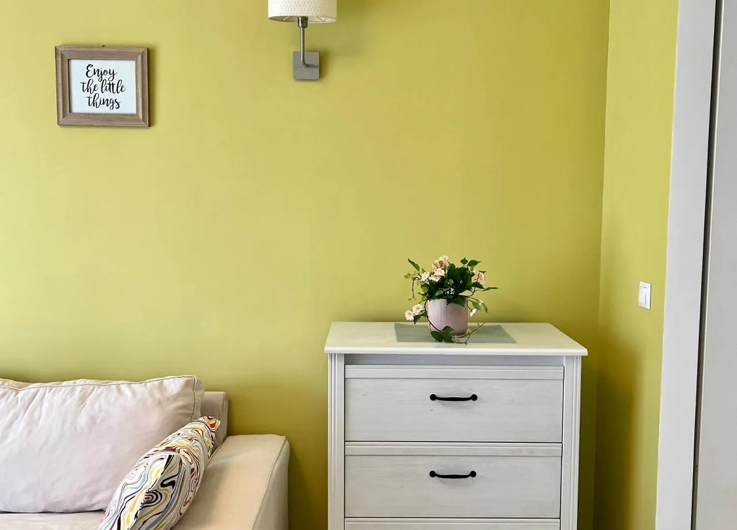 Blossom Nest - 1Br Apartment With Terrace And Underground Parking Boekarest